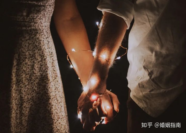 一个已婚女人从出轨到回归，她只做了一件事